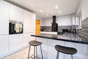 Kitchen- click for photo gallery